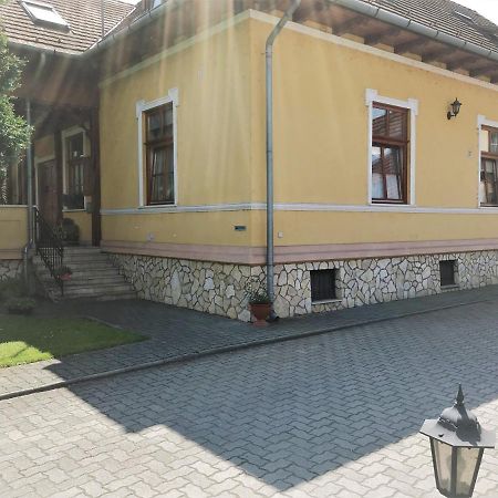 Szent Istvan Fogado Nagymaros Bagian luar foto